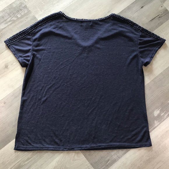 Modern Canvas Elevated V-Neck T Modal Blend Shoulder Collar Embellishments 2XL - Picture 6 of 8